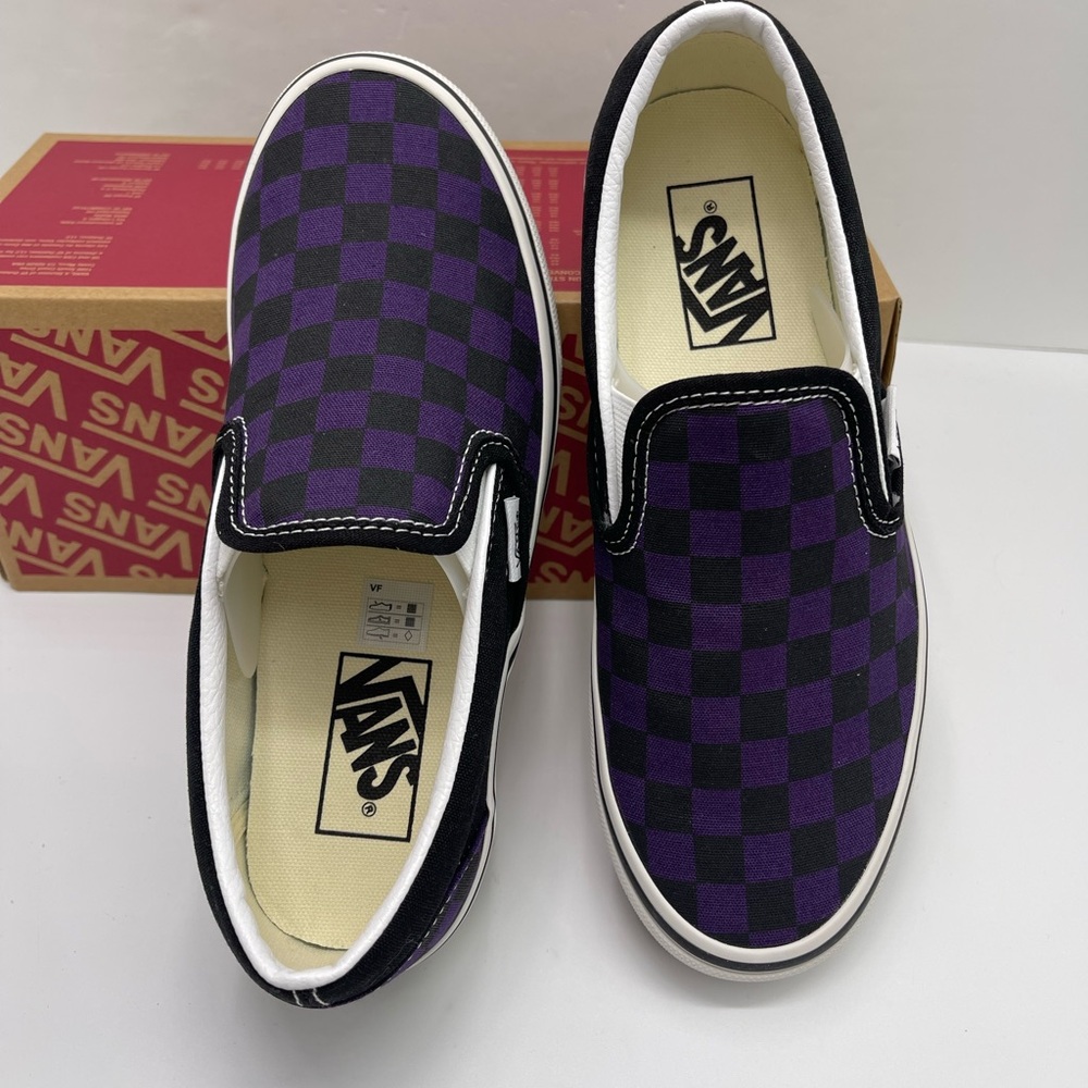 Vans Men’s Purple Checkered Classic Slip-On
Pop Check Gothic Grape Sneakers - Picture 10 of 16